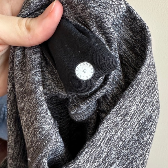 Lululemon Heather Gray High-Waisted Leggings, Size 4 - Picture 15 of 16